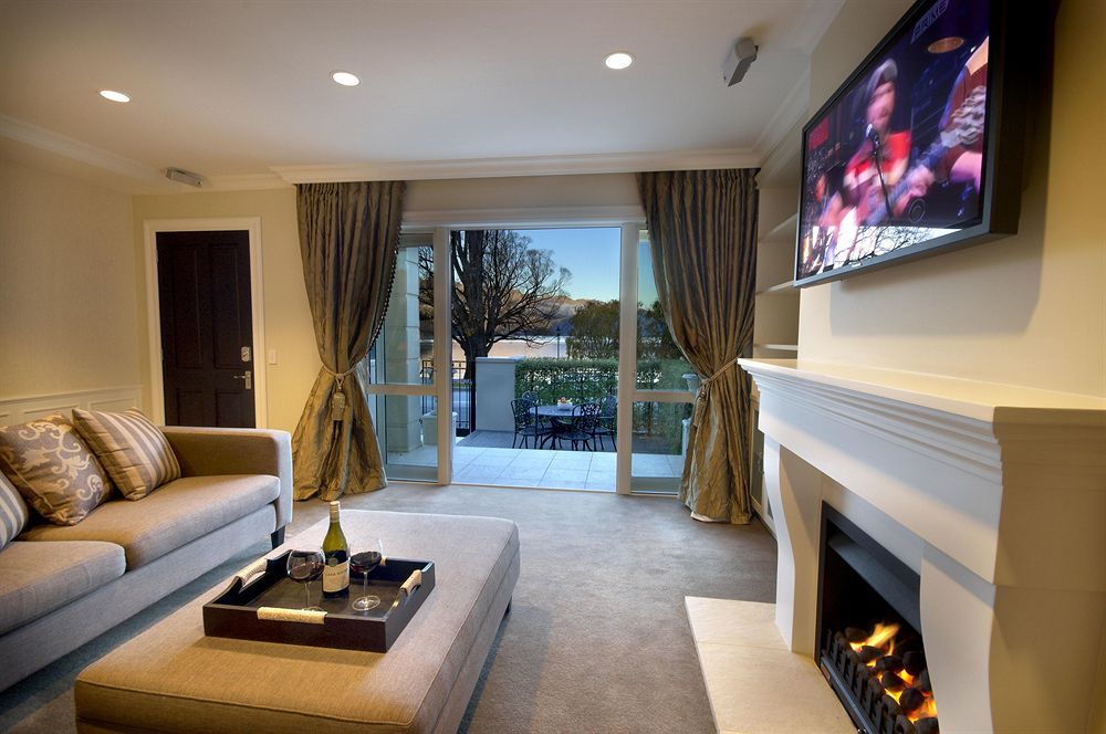 Esplanade Queenstown By Staysouth Exterior photo